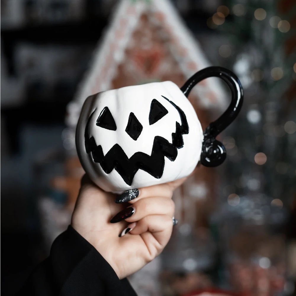 new LIVELY GHOSTS white pumpkin haunted hallows mug halloween jack o lantern cup